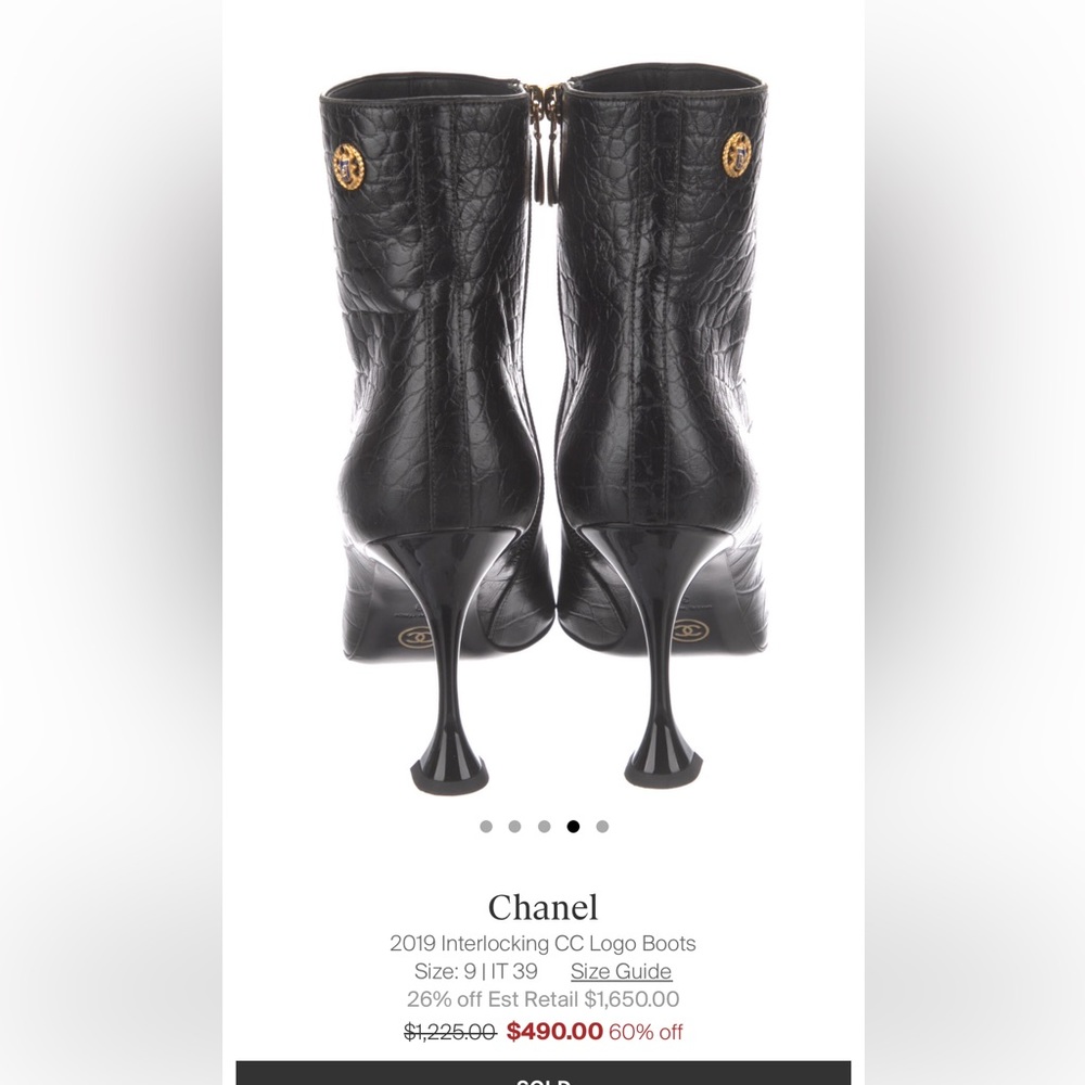 Chanel 2019 Interlocking CC Logo Boots in Black Leather with grosgrain cap toe - Picture 14 of 16